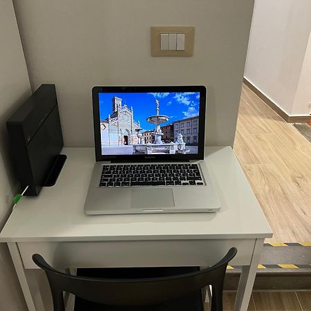 Al 106 Apartment Free Wi-Fi 5 Min Dalla Stazione Prato  Esterno foto