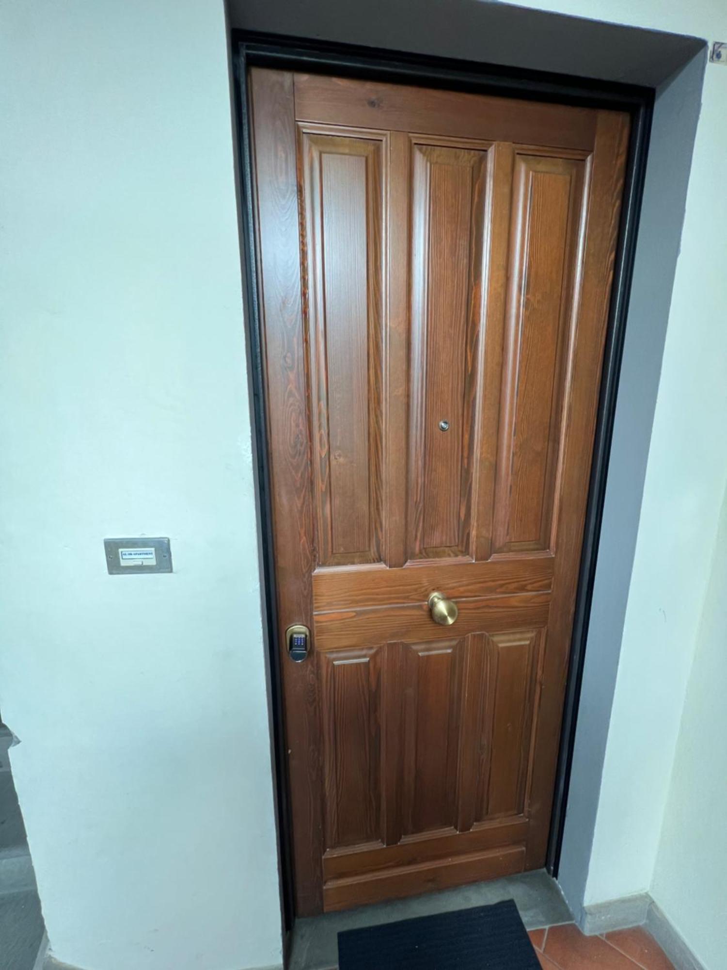 Al 106 Apartment Free Wi-Fi 5 Min Dalla Stazione Prato  Esterno foto