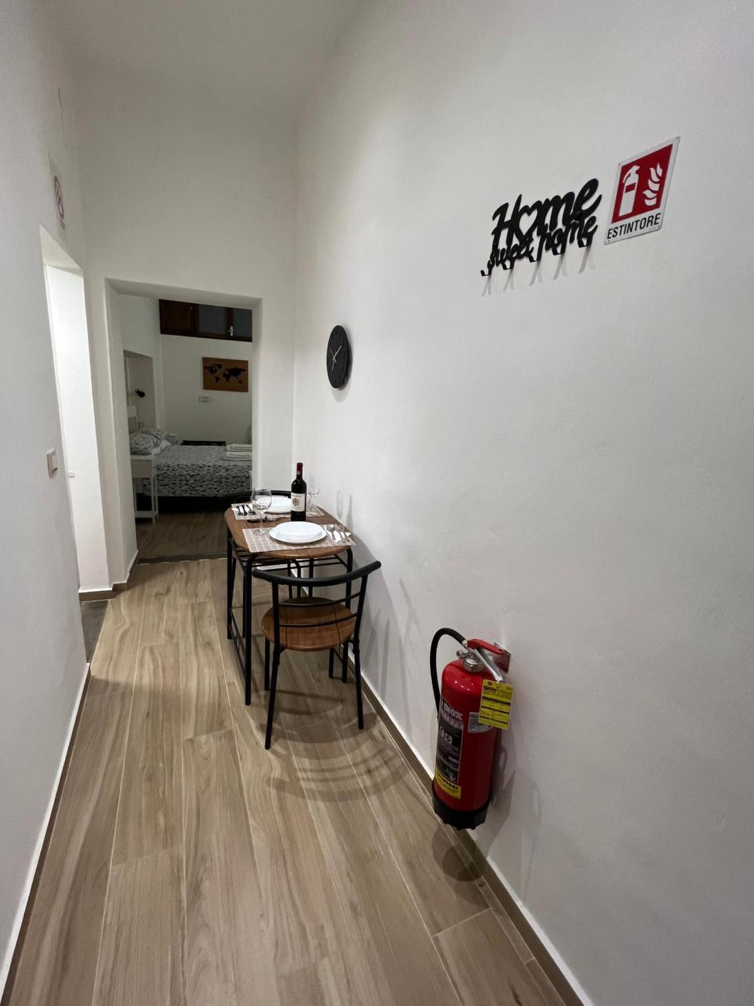 Al 106 Apartment Free Wi-Fi 5 Min Dalla Stazione Prato  Esterno foto